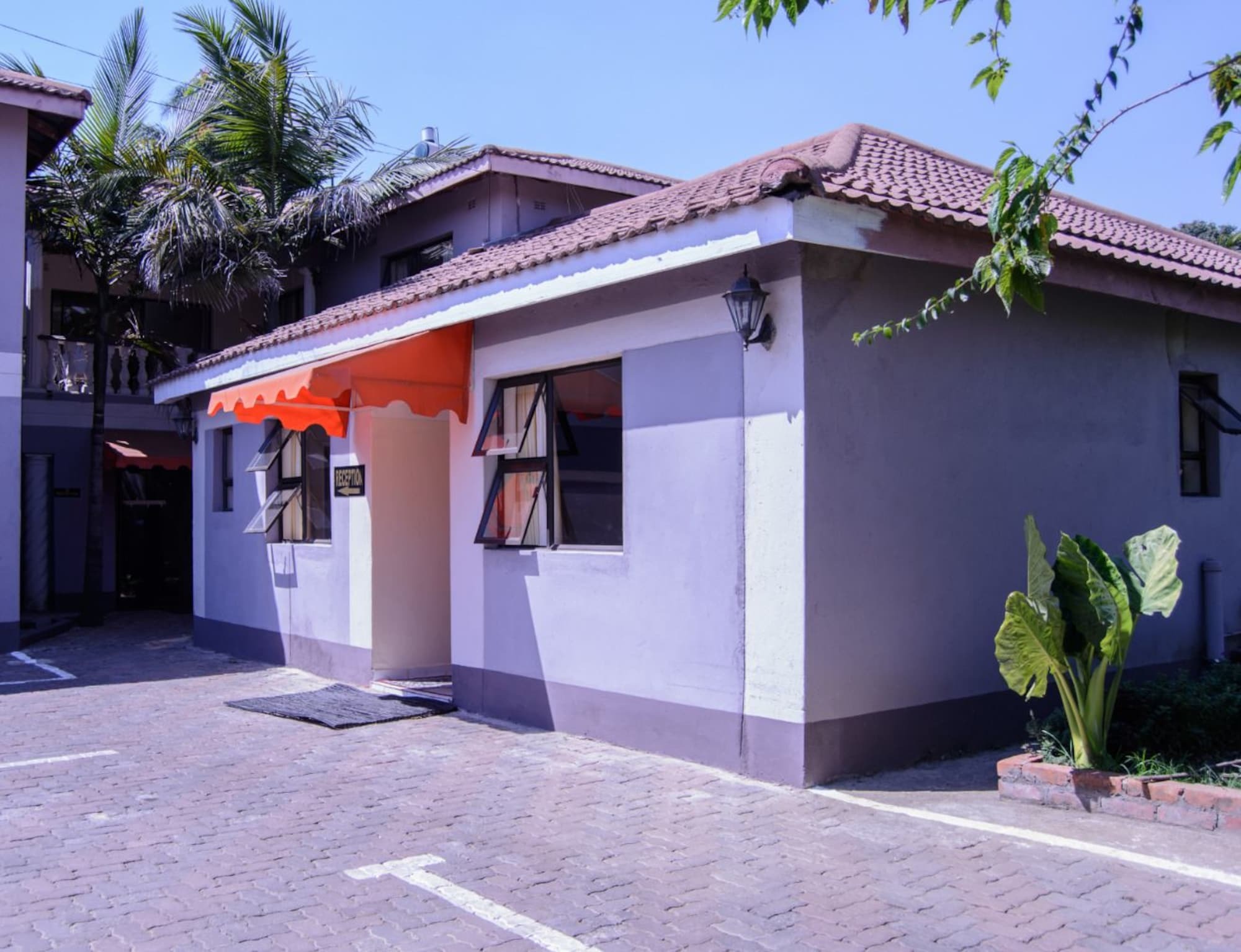 The Palace Guest House Harare Esterno foto